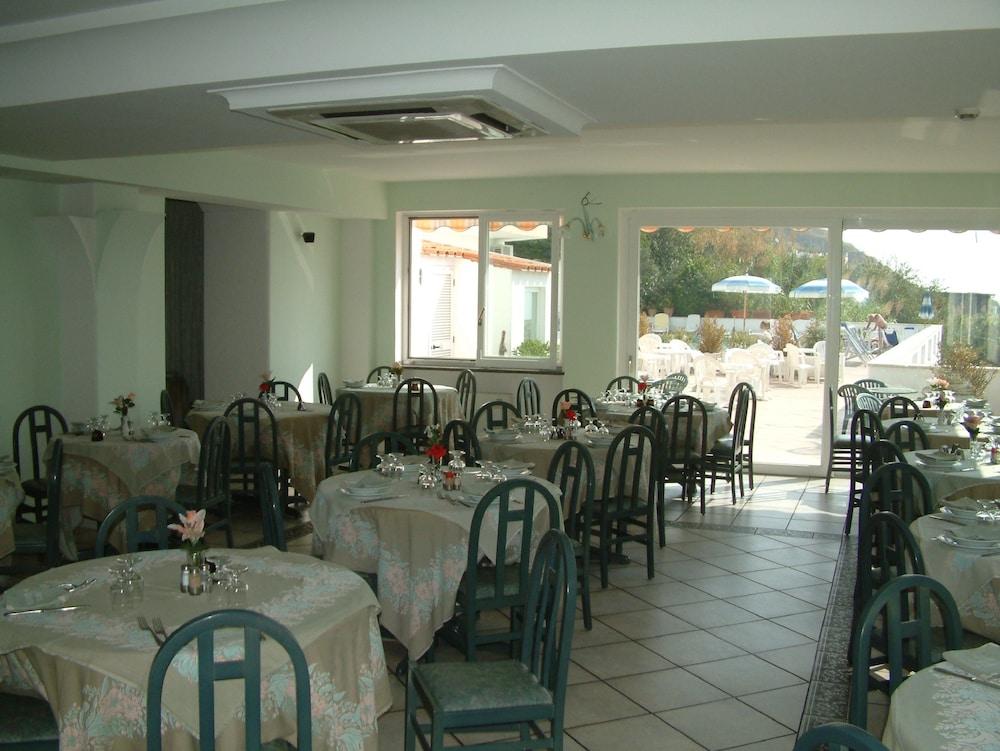 Hotel La Ginestra Forio di Ischia Exteriör bild
