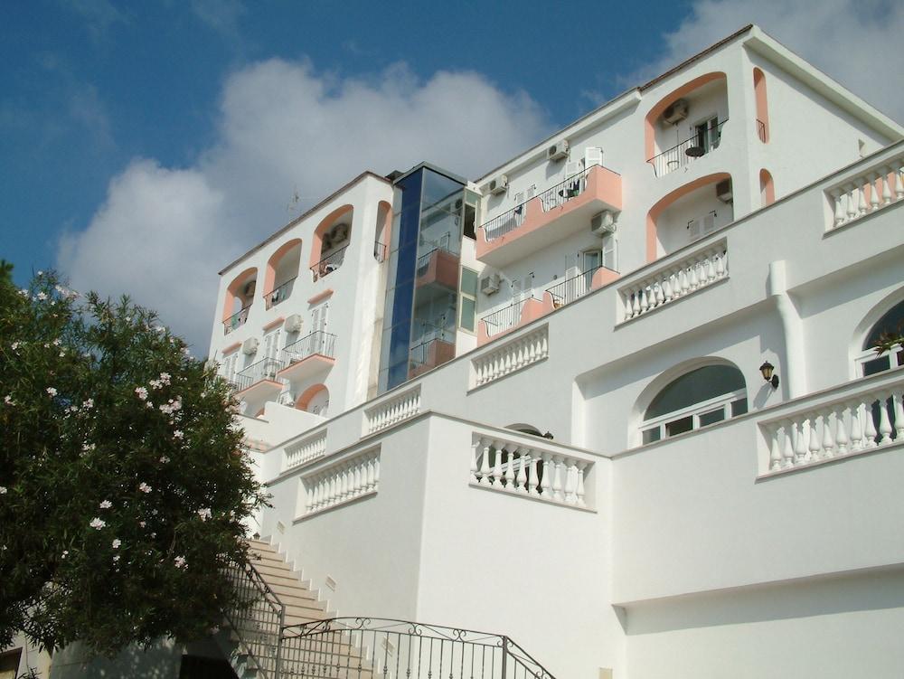 Hotel La Ginestra Forio di Ischia Exteriör bild